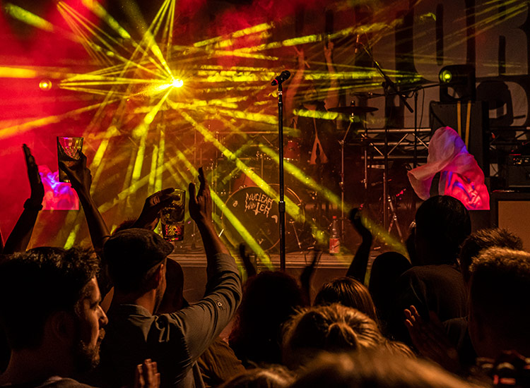 Klick zum Vergrößern Doctor Victor