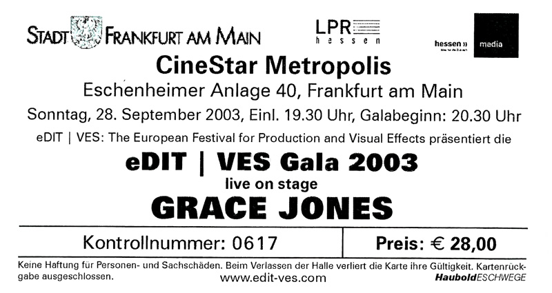 Klick zum Vergrößern Grace Jones 2003