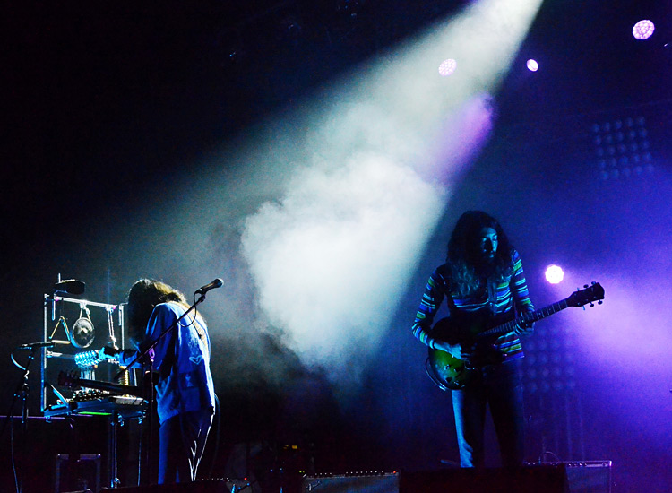 Klick zum Vergrößern Kikagaku Moyo