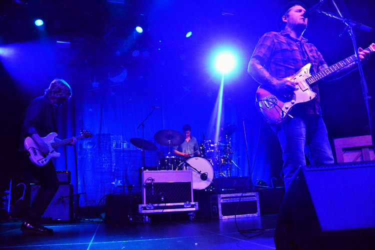 Klick zum Vergrößern Brian Fallon & The Howling Weather