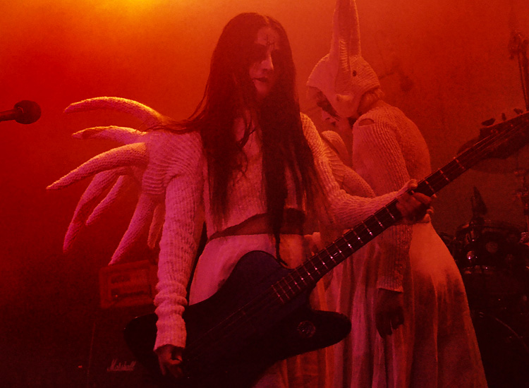Klick zum Vergrößern Witch Club Satan
